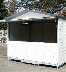 Verkoopchalets, Eventchalets met zomerse uitstraling.